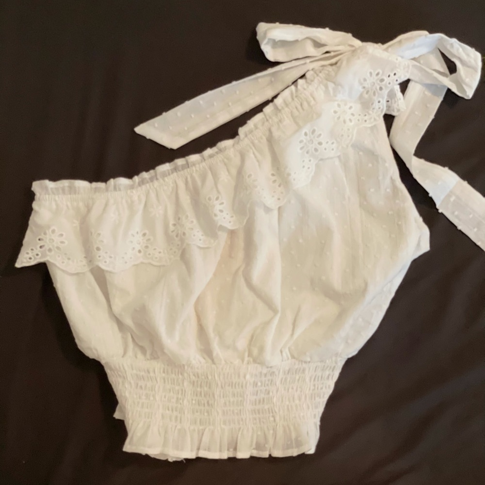 NWT Eyelet Cropped Top With Shoulder Tie
